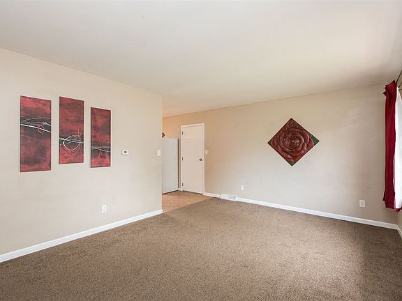 2nd image of 1680 Woodmayr Dr