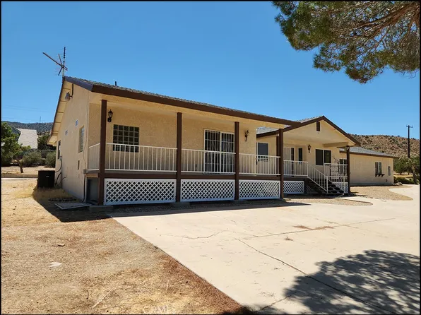 9425 Mountain Rd, Pinon Hills, CA 92372