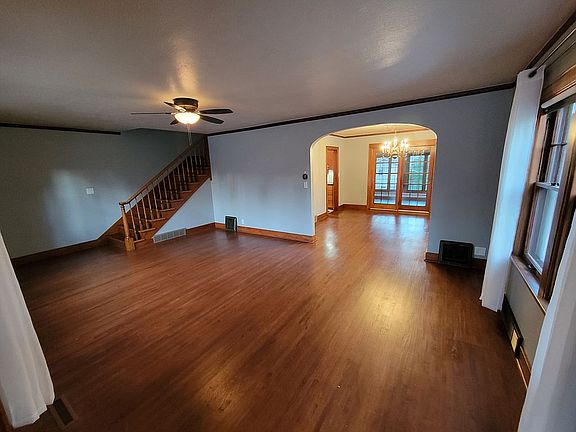 Living room (main floor)