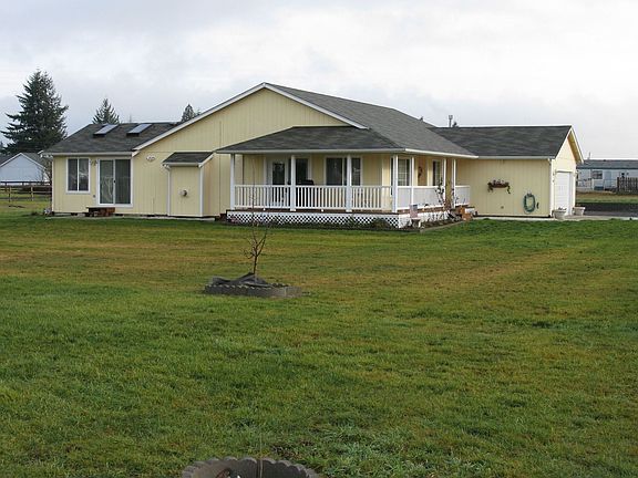 Large level yard, 1+ acre