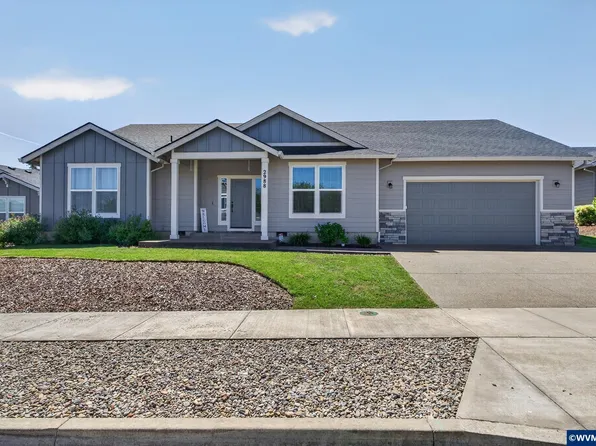 2988 Clearwater Dr NE, Albany, OR 97321