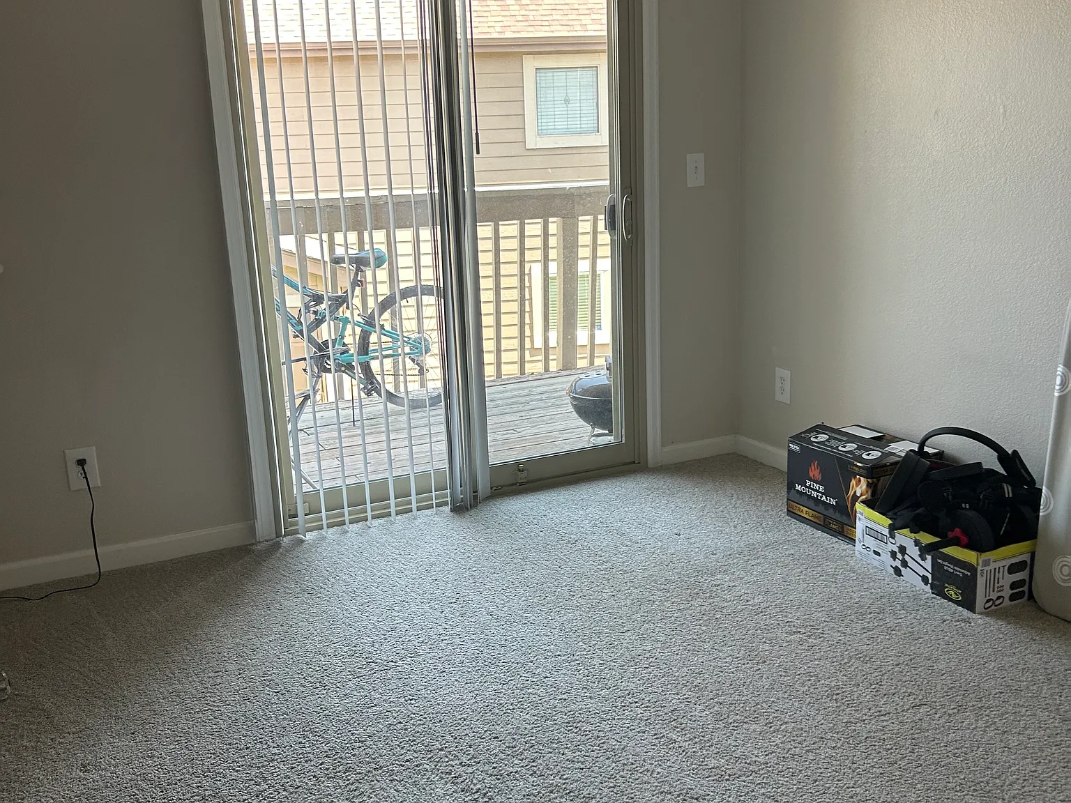 2 bed, 981 sqft, $1,750 — Photo 2