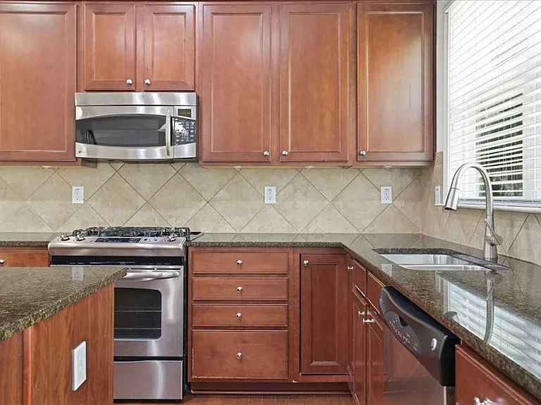 2705 Azalea Bluff Dr — Photo 52