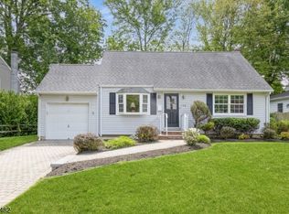 198 Tillotson Rd, Fanwood, NJ 07023