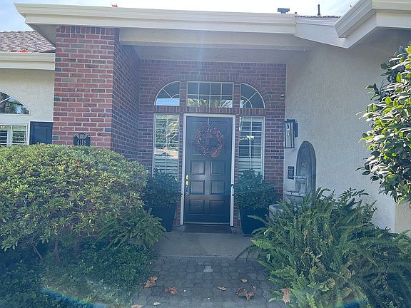 2nd image of 4118 W Oakridge Way