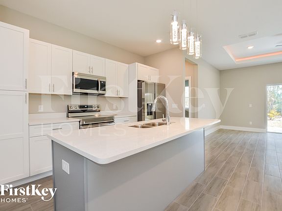 5th image of 1521 Eloise Ct