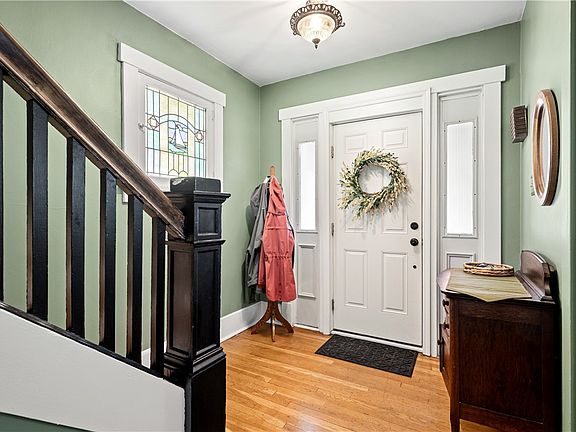 5th image of 60 W Bellecrest Ave