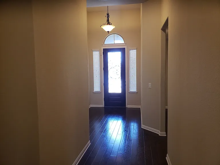 18509 Bassano Ave — Photo 3