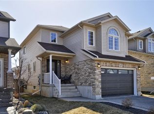 309 Featherstone Cres, Kitchener, ON N2R1Z4
