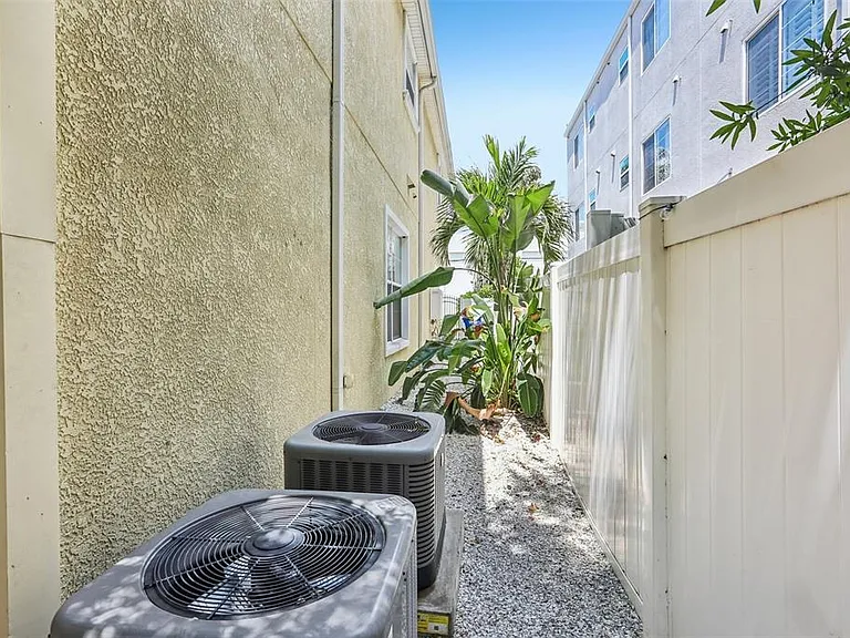 502 S Lincoln Ave — Photo 46