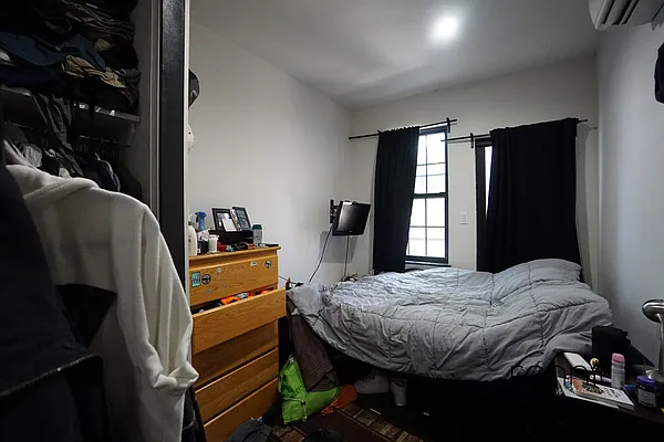 Rented by Rennit Inc. | media 21