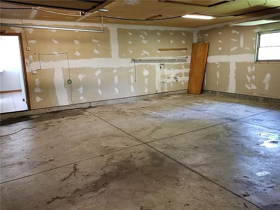5th image of 7849 Potomac Ave