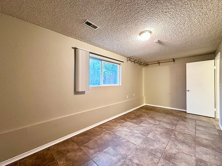 6300 SW Fisher Ave — Photo 28