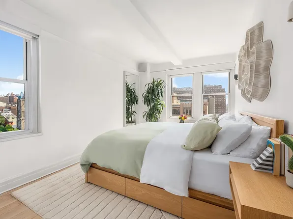 365 West 20th Street image 9 of 15