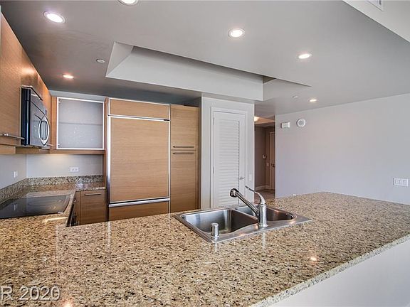 5th image of 222 Karen Ave Unit 1501