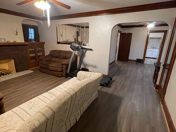 2nd image of 4337 W 49th St #1