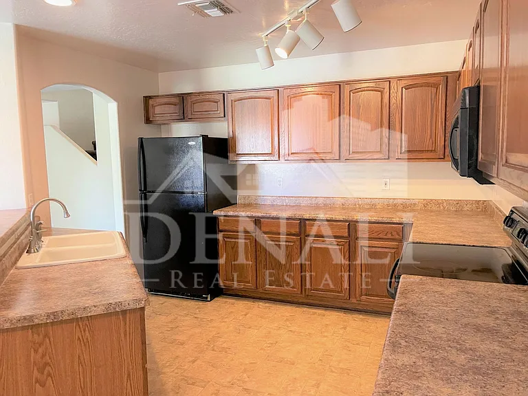 31443 N Cactus Dr — Photo 6