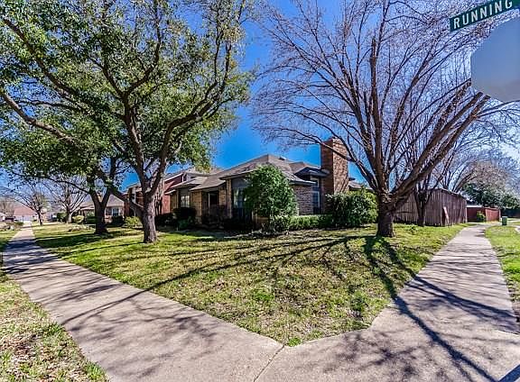 3rd image of 410 Running Brook Ln