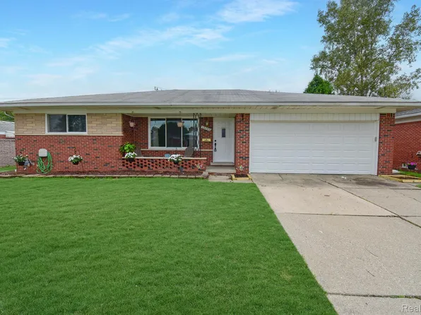 13252 Cromie Dr, Warren, MI 48088
