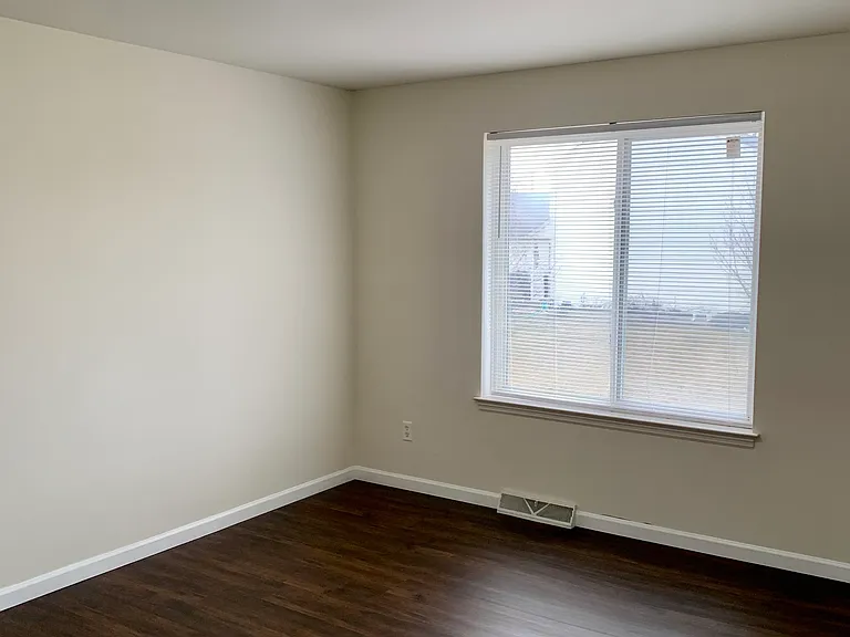 163 Norlawn Cir — Photo 9