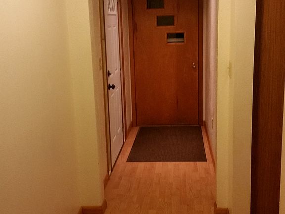 Door to garage from entryway