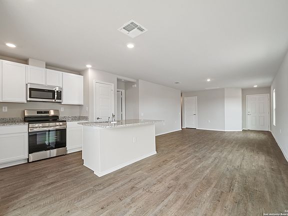 5th image of 1526 Outrigger Way