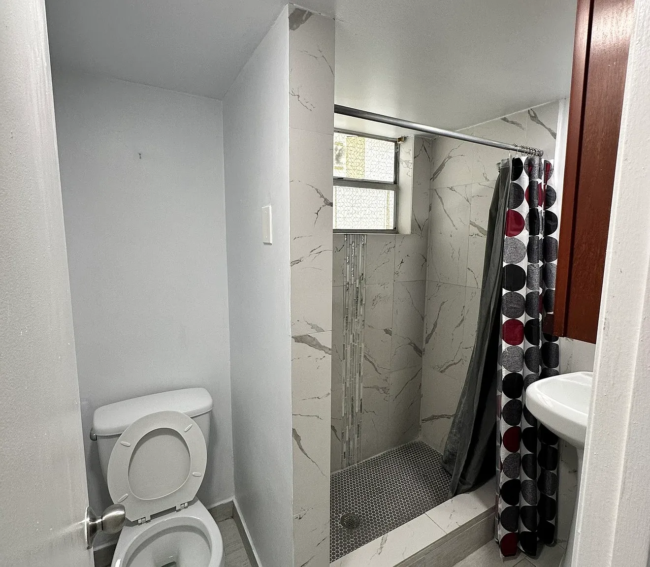 1 bed, 400 sqft, $1,600 — Photo 4