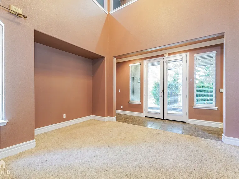 9351 Palmerson Dr — Photo 10