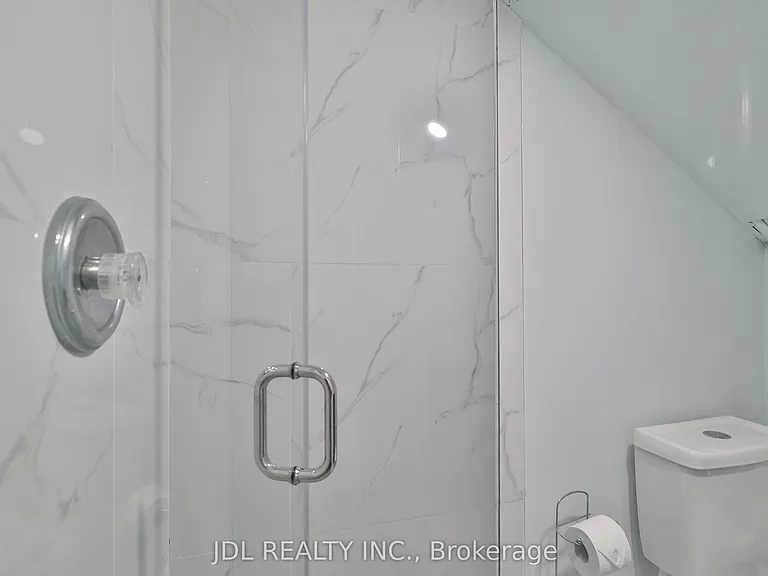 5 Sorauren Ave #7 — Photo 18