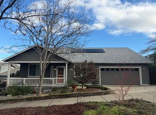 2537 Eagle Creek Ln, Ashland, OR 97520