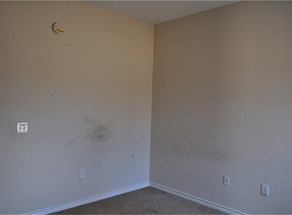 5th image of 123 Joshua Ln
