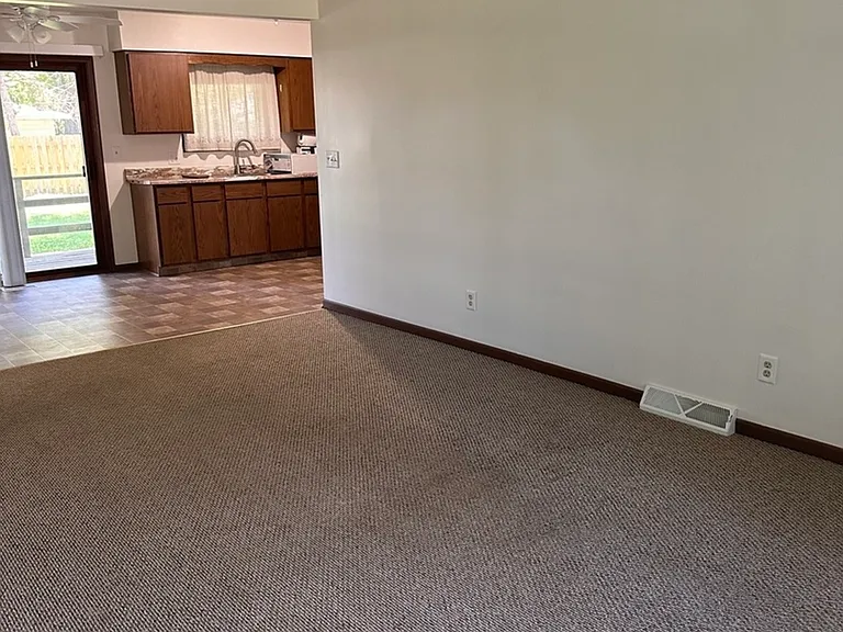 313 South Ave — Photo 3
