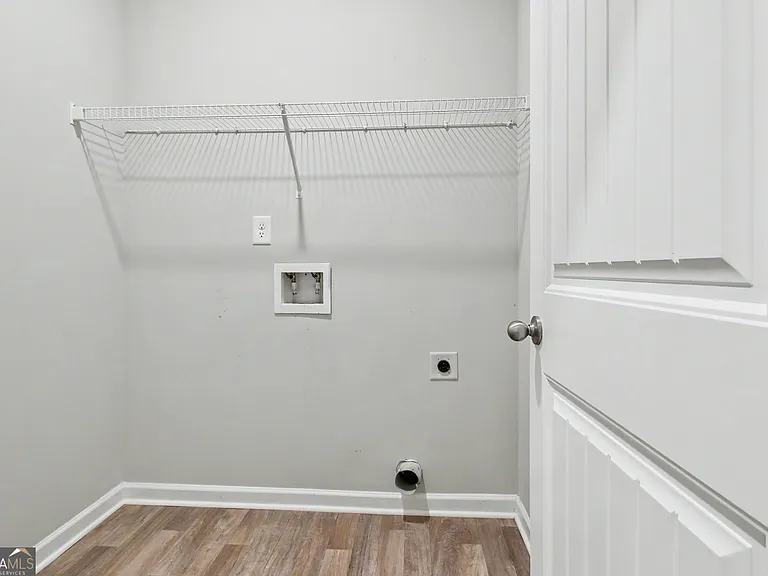 270 Southridge — Photo 23