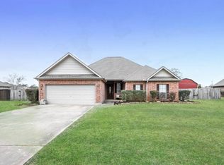 220 Tyler Dr, Orange, TX 77630