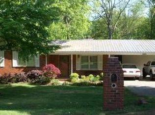 1305 Wildoak Dr, Anniston, AL 36206