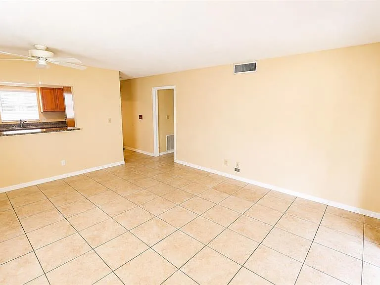 2405 Aspinwall St #2405 — Photo 8