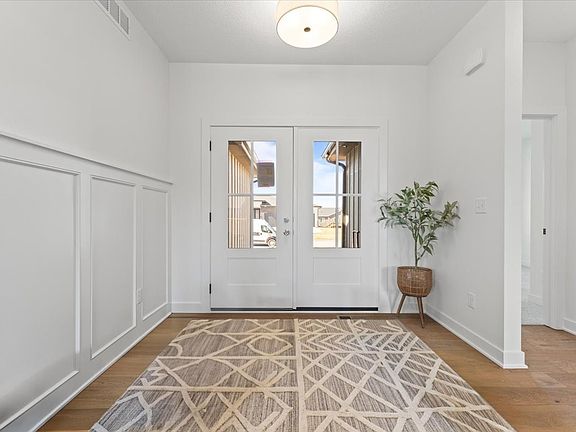 3rd image of 865 NW Sandy Hollow Cir