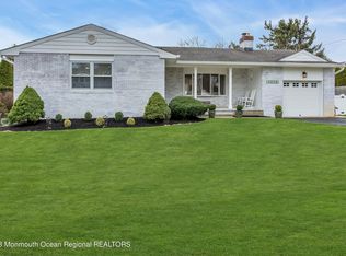 1213 Holly Pl, Spring Lake, NJ 07762