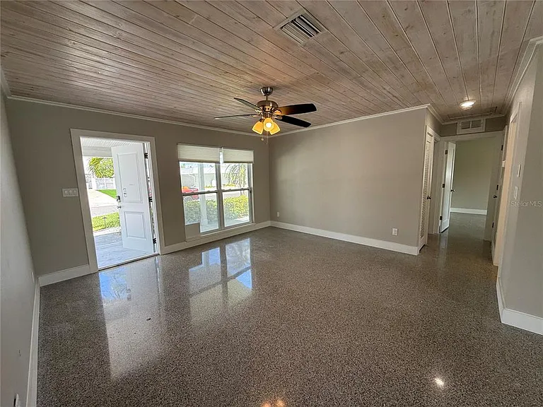 3665 Belle Vista Dr E — Photo 6
