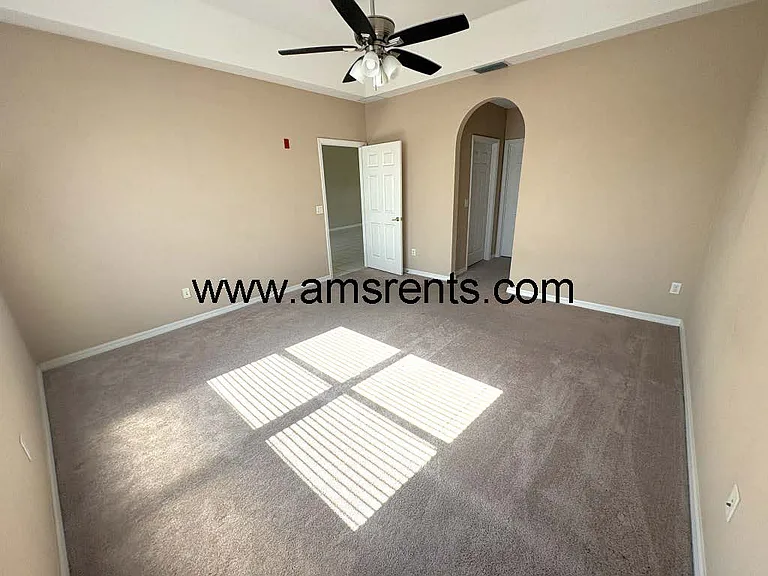 9429 Myrtle Creek Ln #402 — Photo 23