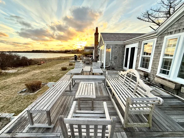 17 Sesachacha Rd, Nantucket, MA 02554