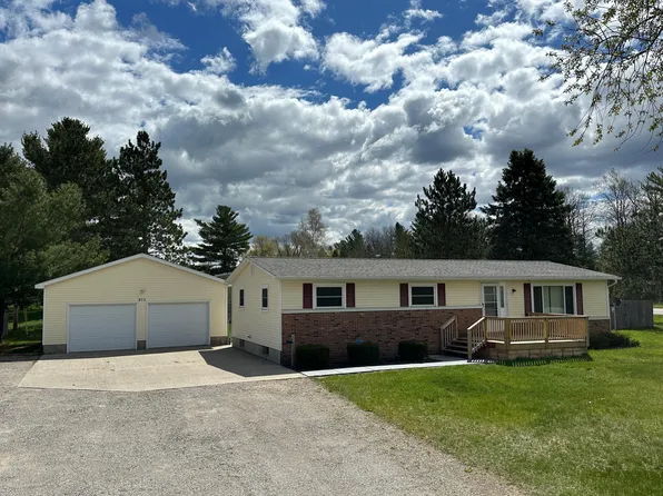 975 E Pine Briar Ln, Gaylord, MI 49735