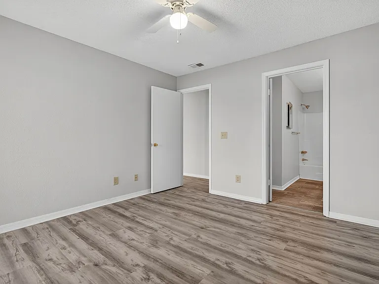 10200 Belle Rive Blvd #212 — Photo 23