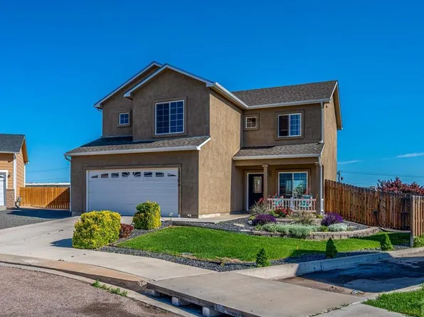 3300 Fox Den Ct, Pueblo, CO 81005