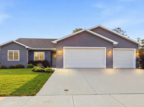 1616 Orchard Dr, Kaukauna, WI 54130