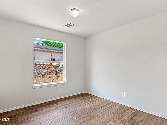 5th image of 3229 Perla Point Dr