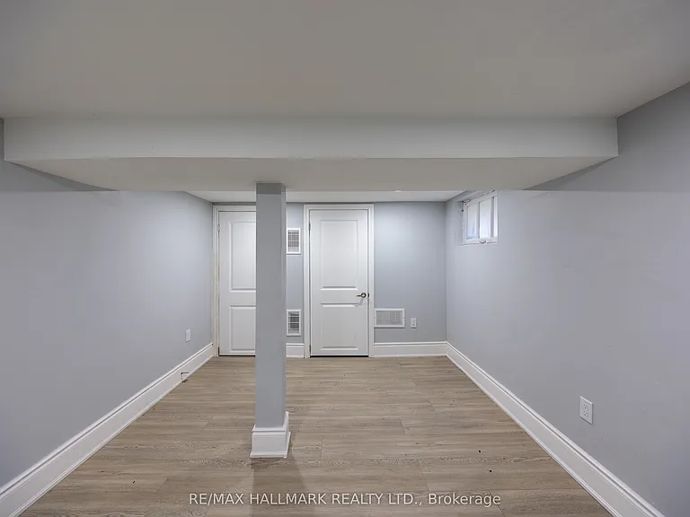 559 Ritson Rd S — Photo 32
