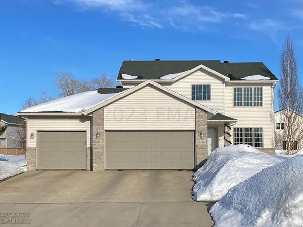 6210 16th St S, Fargo, ND 58104