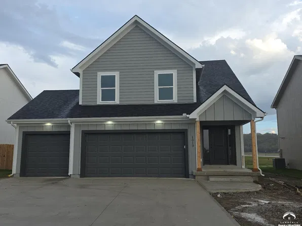 1013 2nd St, Perry, KS 66073