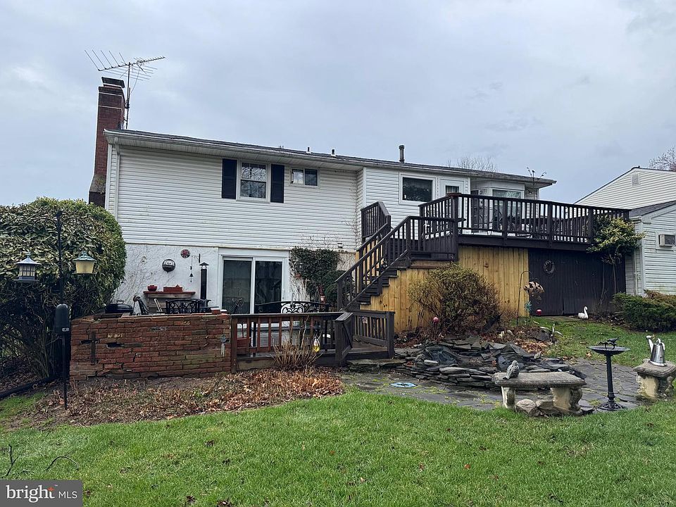 2nd image of 304 Townleigh Rd